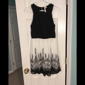 NWOT Sleeveless dress